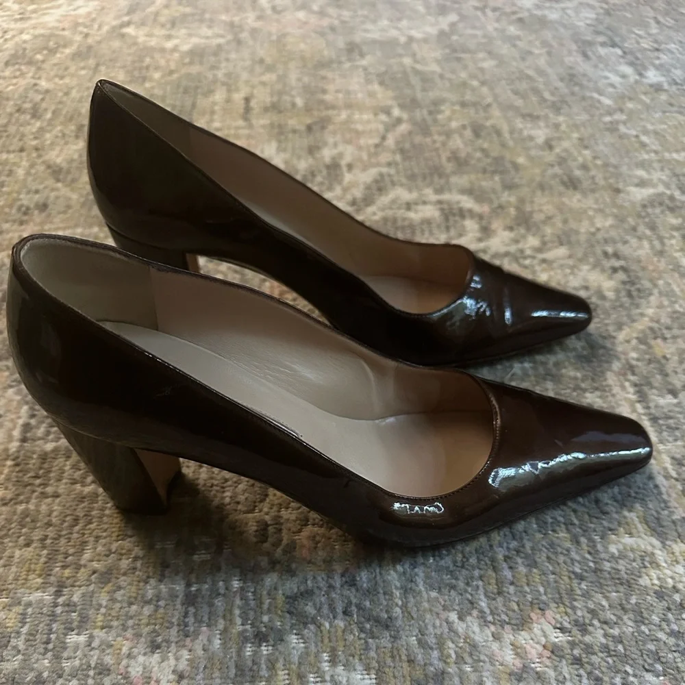 Manolo Blahnik Vintage Cache Square Toe Brown Patent Leather Block Heels Size 39